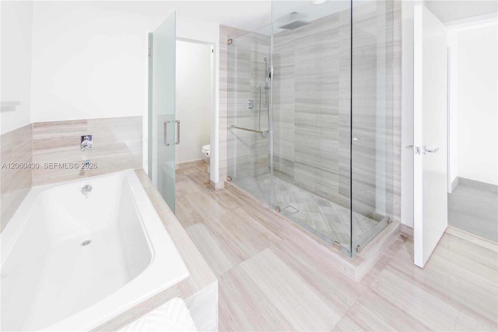350 Ocean Drive 604n Property Photo 22