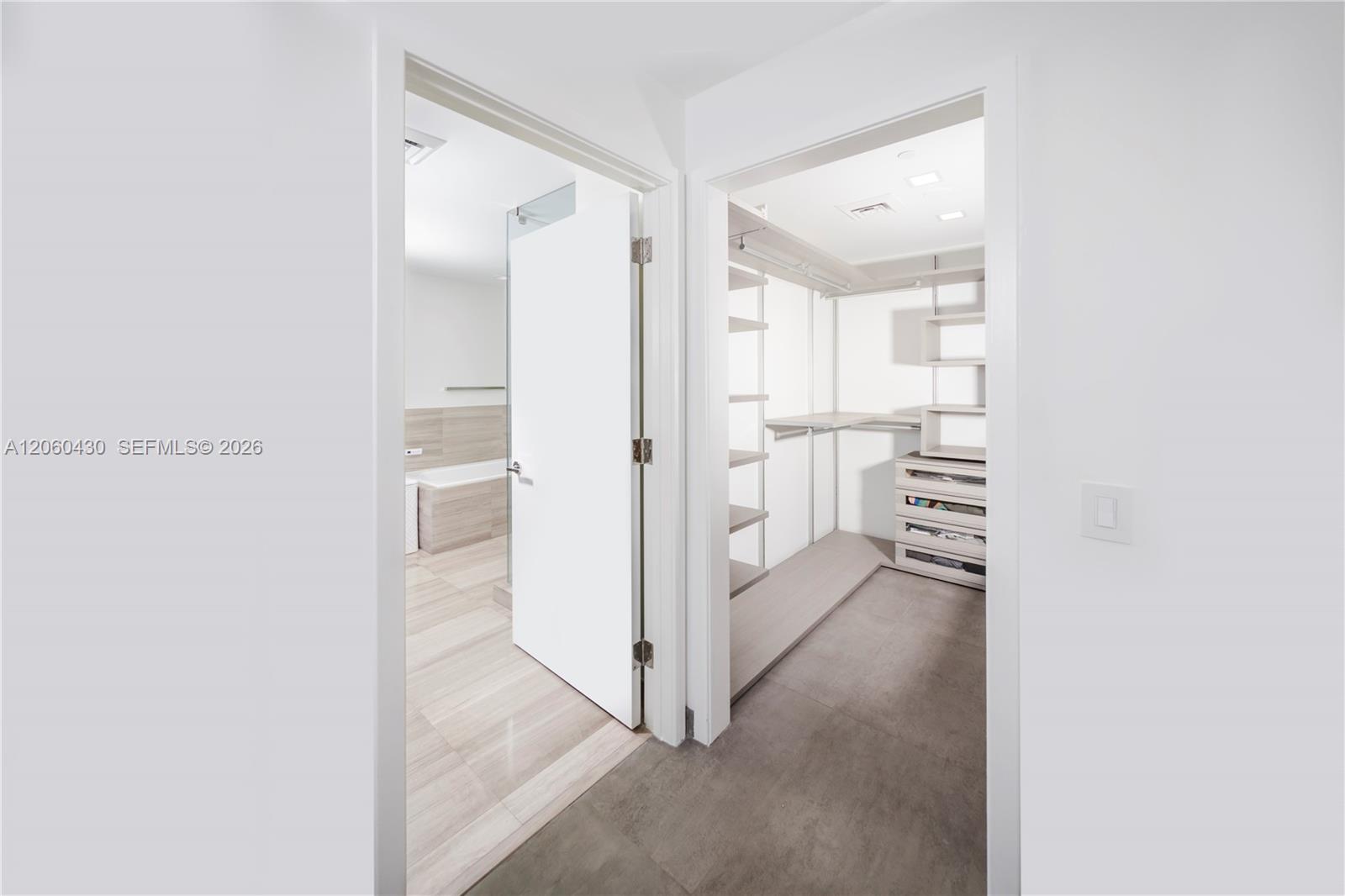 350 Ocean Drive 604n Property Photo 24