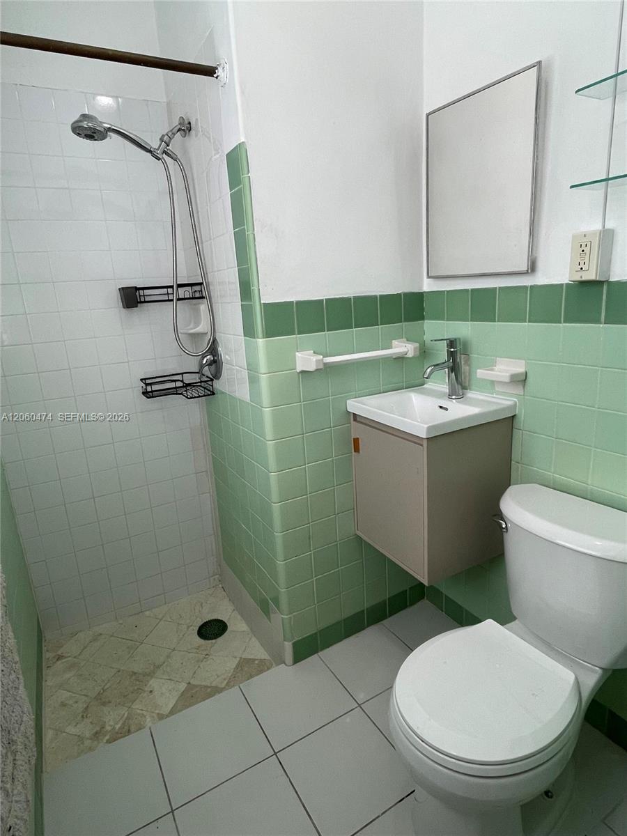 1108 Ne 3rd Street C Property Photo 6