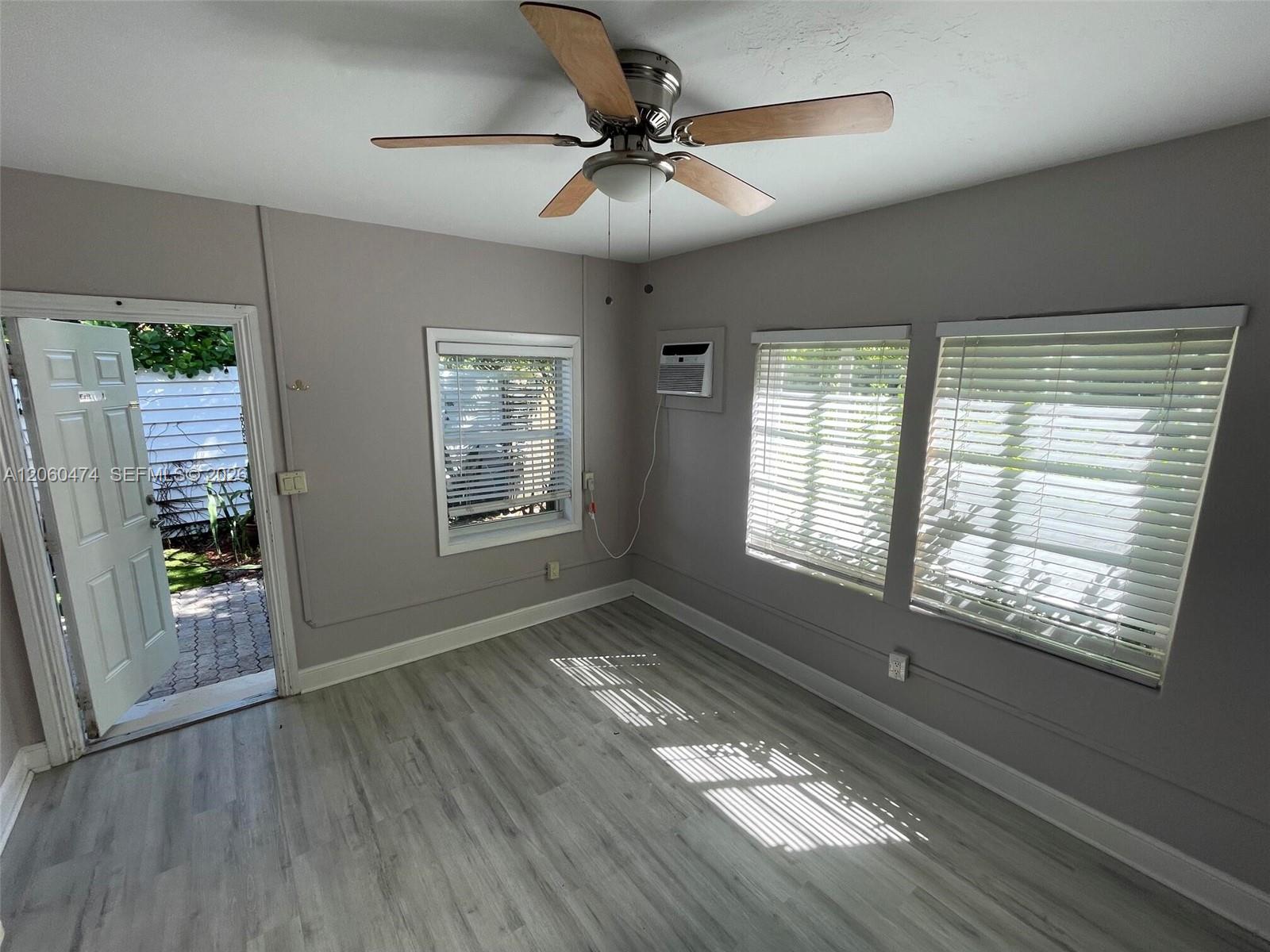 1108 Ne 3rd Street C Property Photo 6