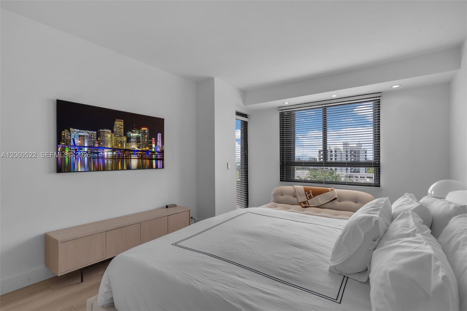 151 Crandon Boulevard 736 Property Photo 12