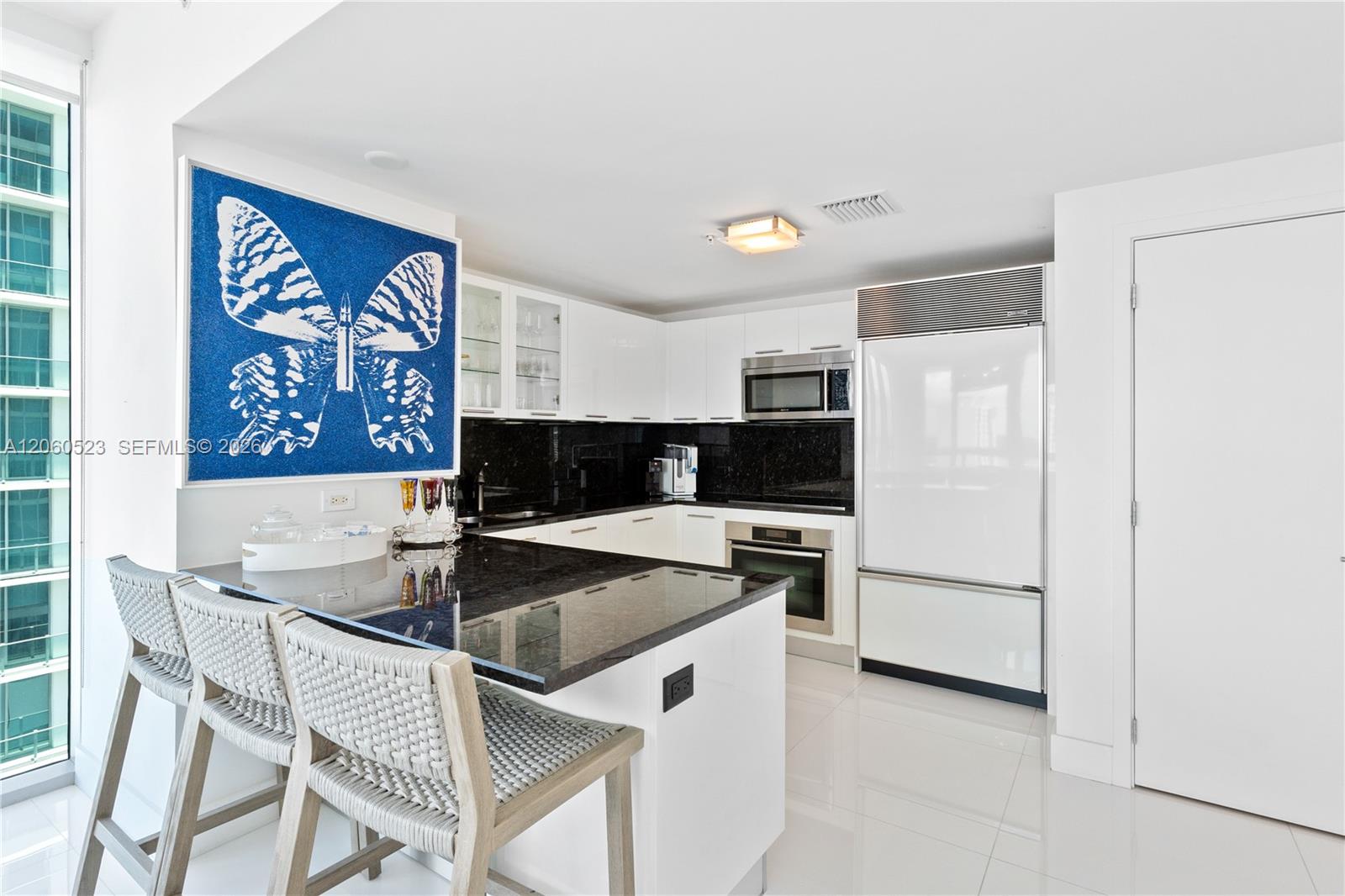 A12060523 Property Photo 10