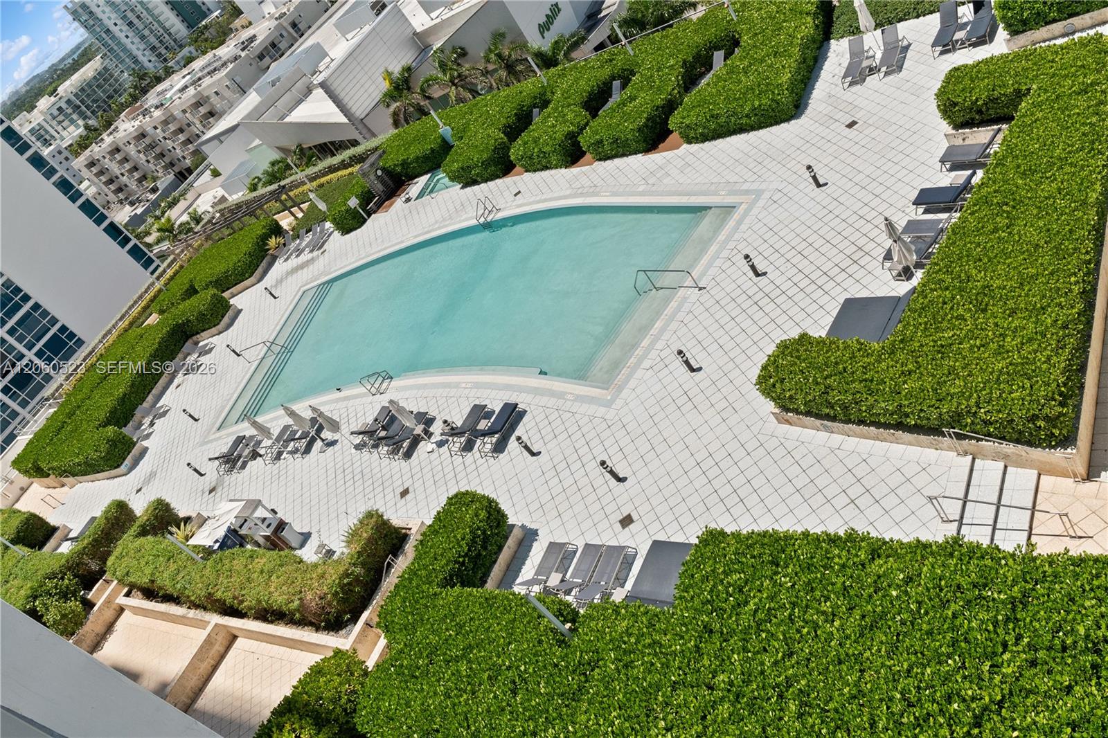 A12060523 Property Photo 15