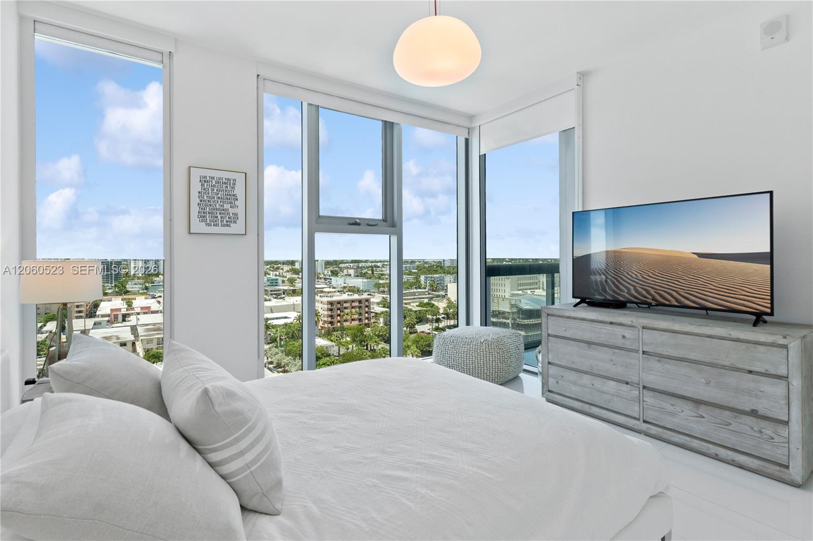 A12060523 Property Photo 28