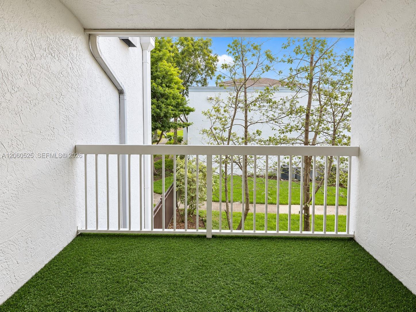 A12060525 Property Photo 26