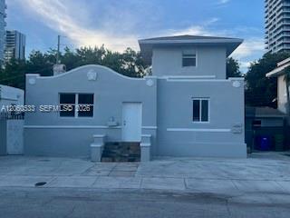 213 NE 27th Street A Property Photo 1