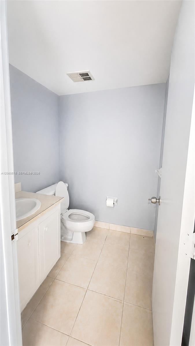 4168 Nw 90th Avenue 205 Property Photo 2