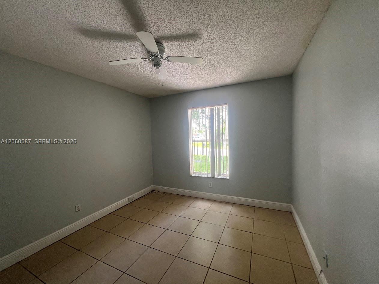 738 Sw 9th Street Property Photo 11