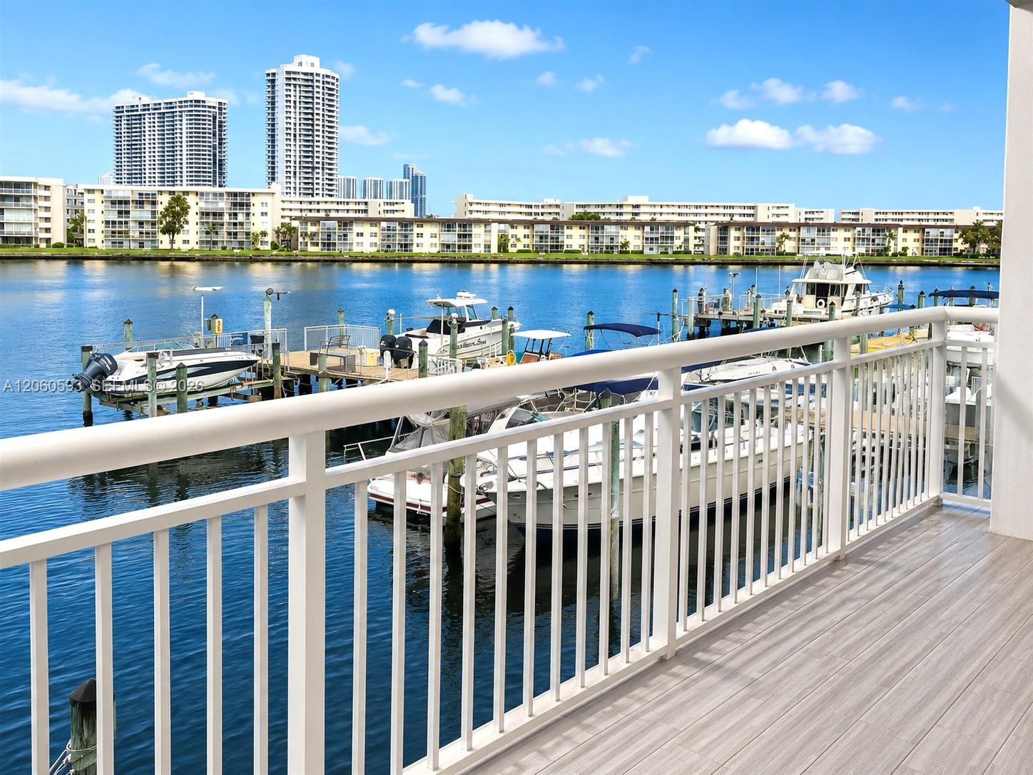 18071 Biscayne Boulevard 302 Property Photo 2