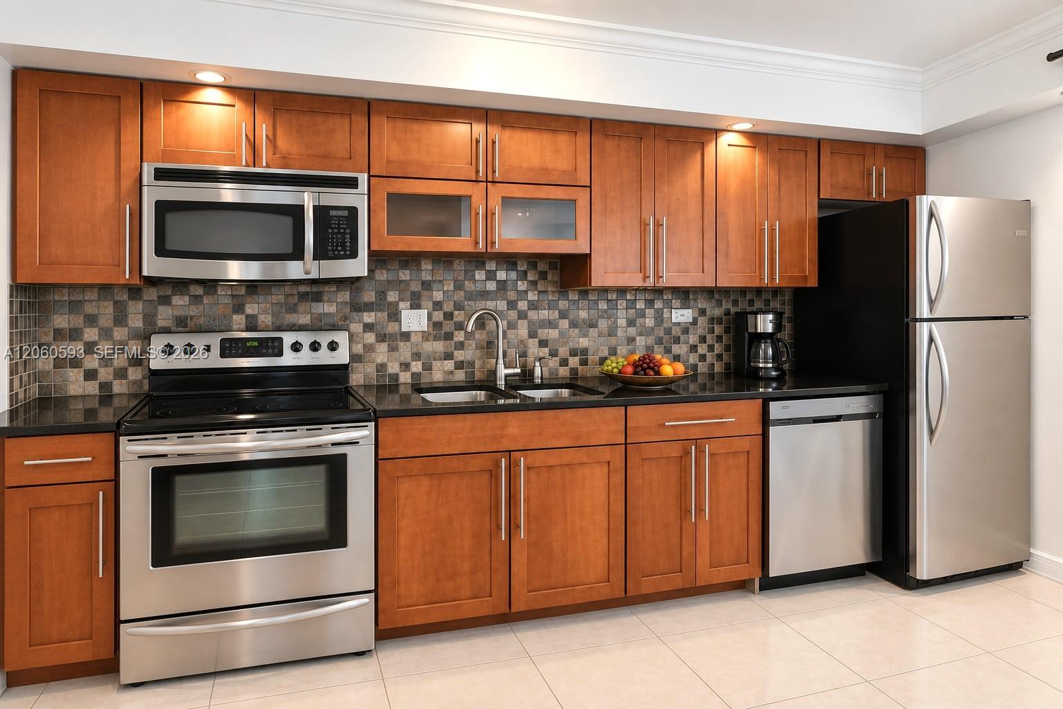 18071 Biscayne Boulevard 302 Property Photo 4