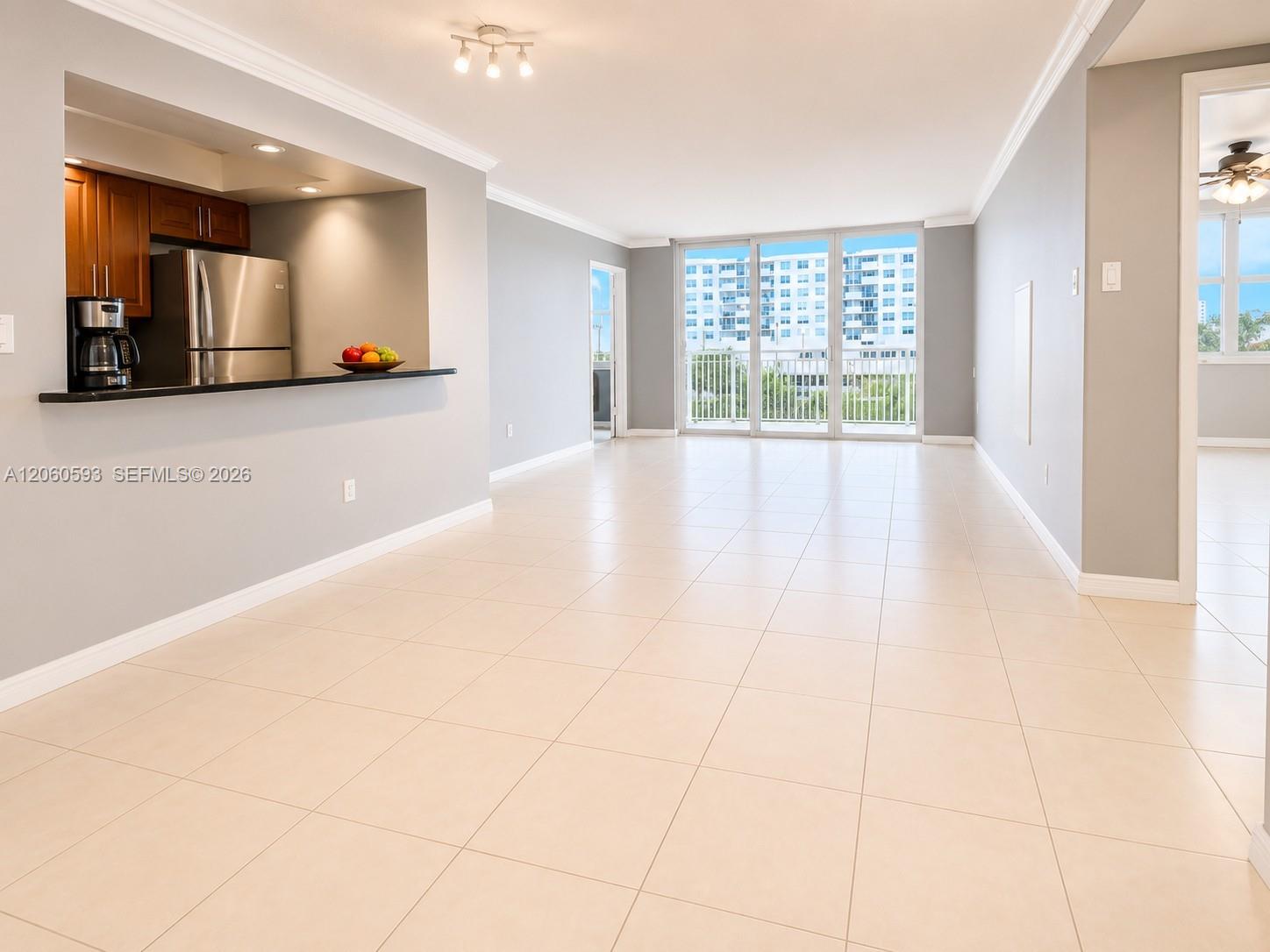 18071 Biscayne Boulevard 302 Property Photo 7