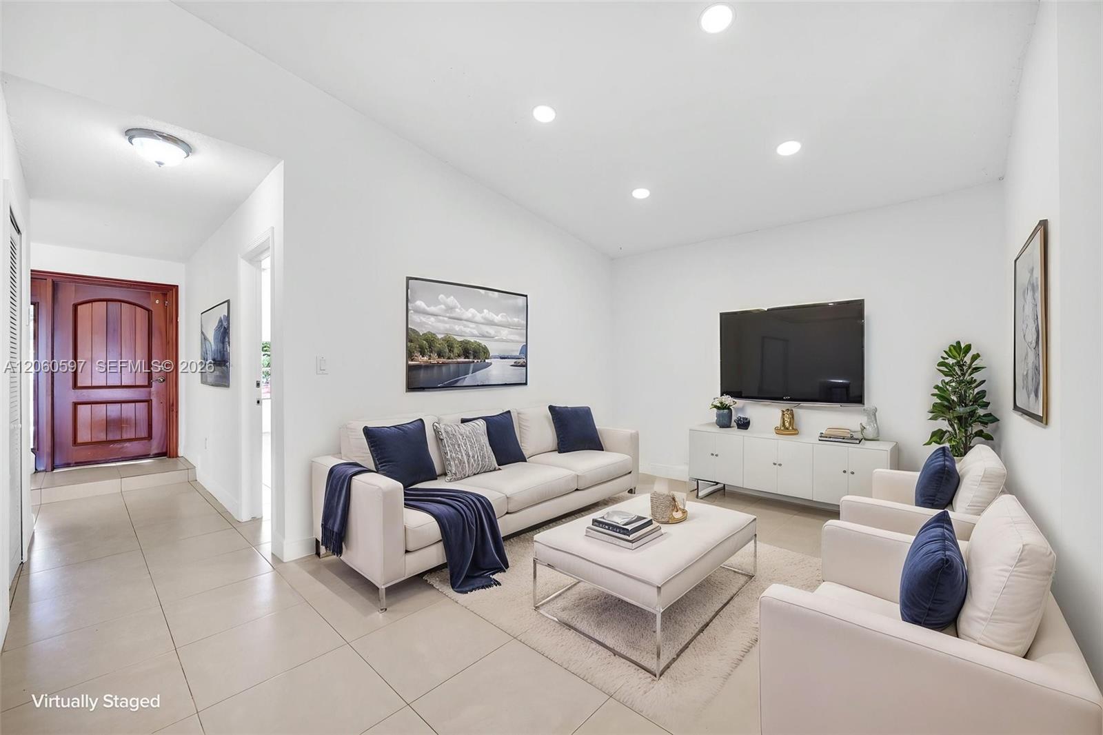 A12060597 Property Photo 4