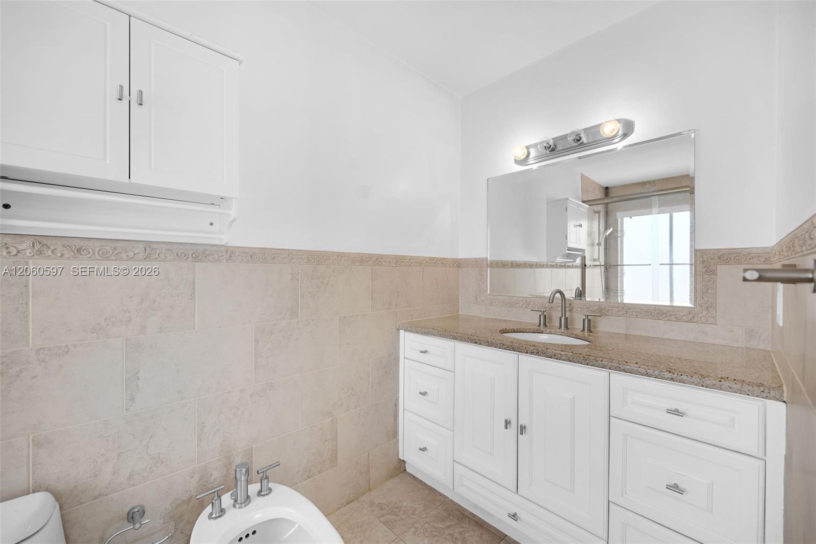 A12060597 Property Photo 18