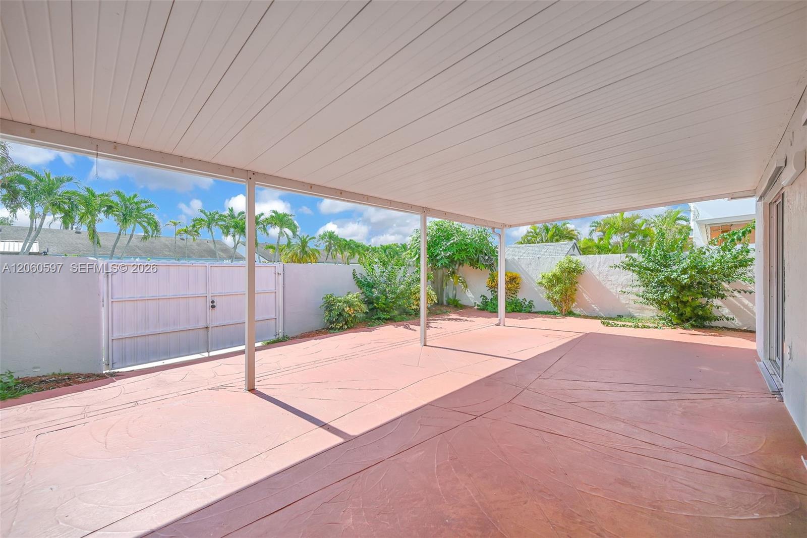 A12060597 Property Photo 22