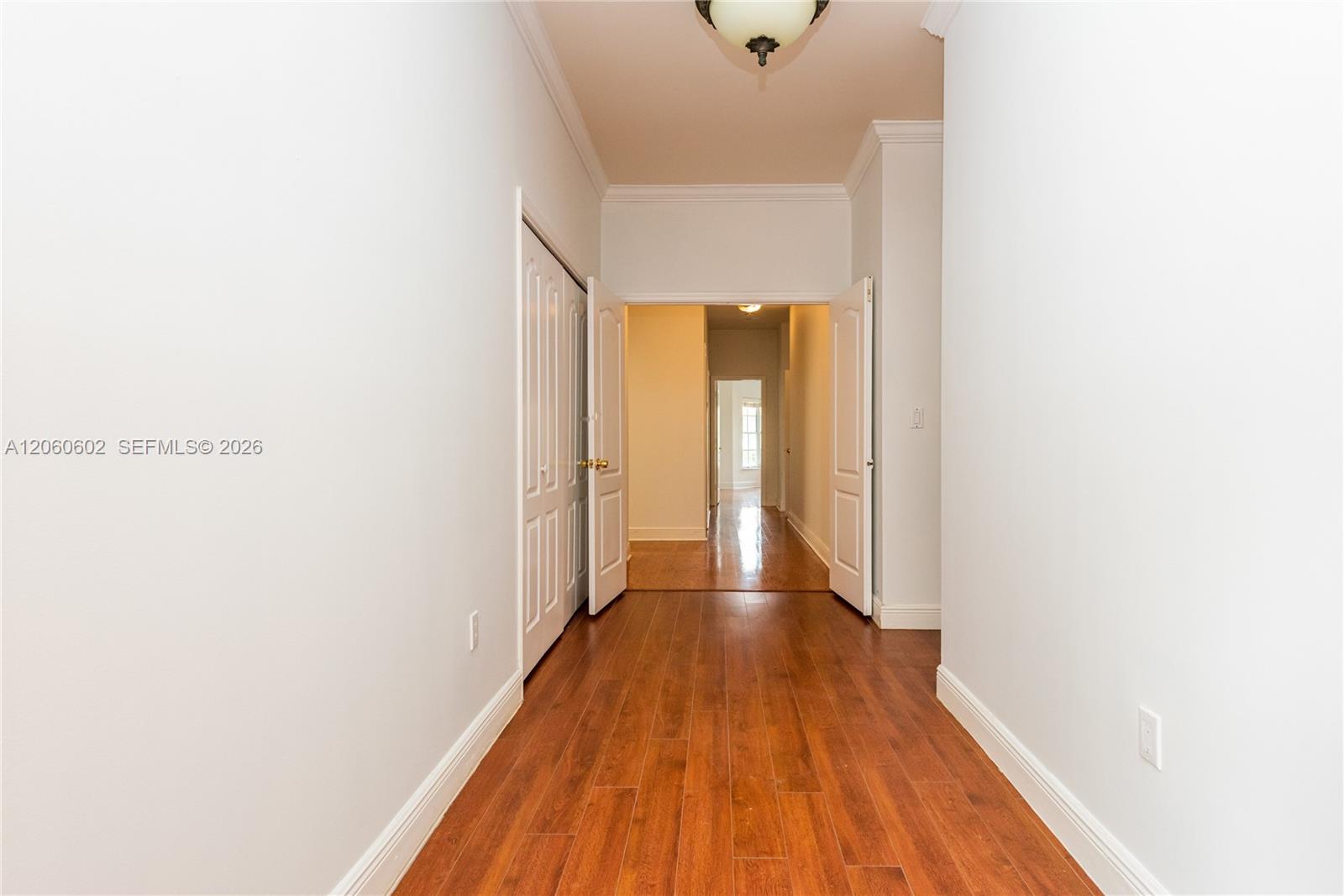 A12060602 Property Photo 44