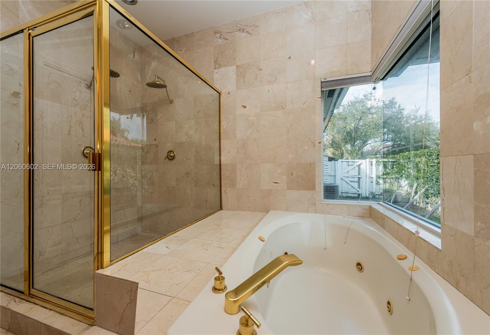 A12060602 Property Photo 49