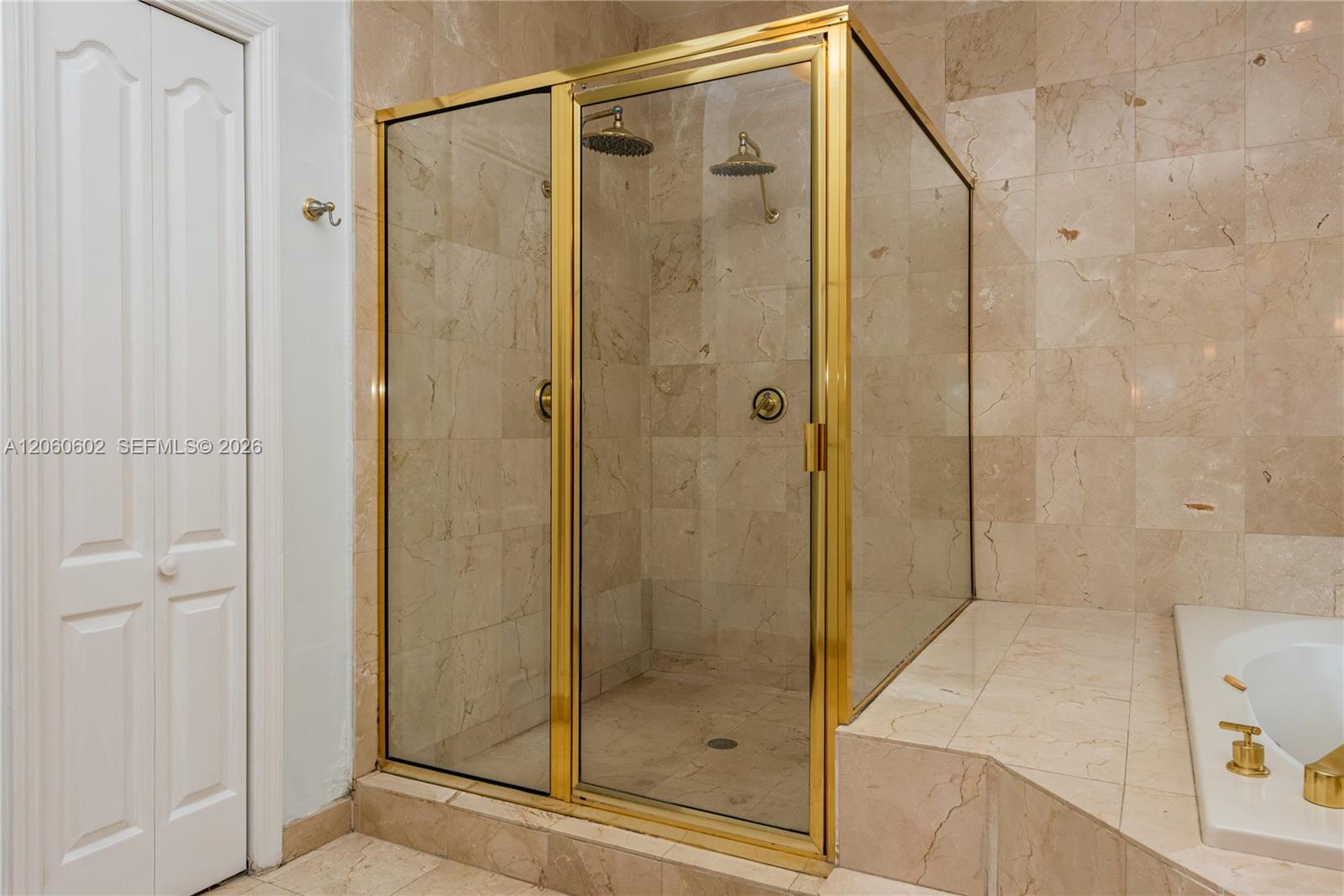 A12060602 Property Photo 50