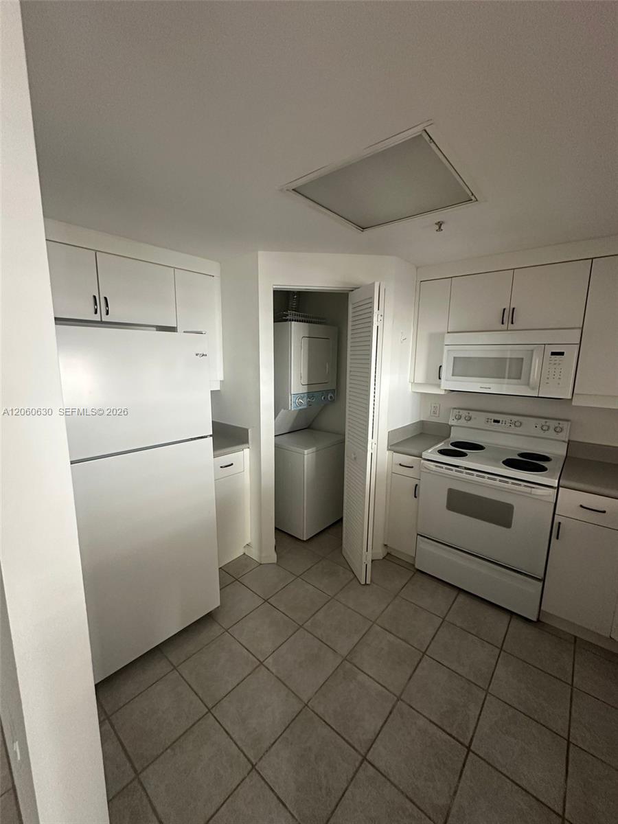 701 Brickell Key Boulevard 1808 Property Photo 8