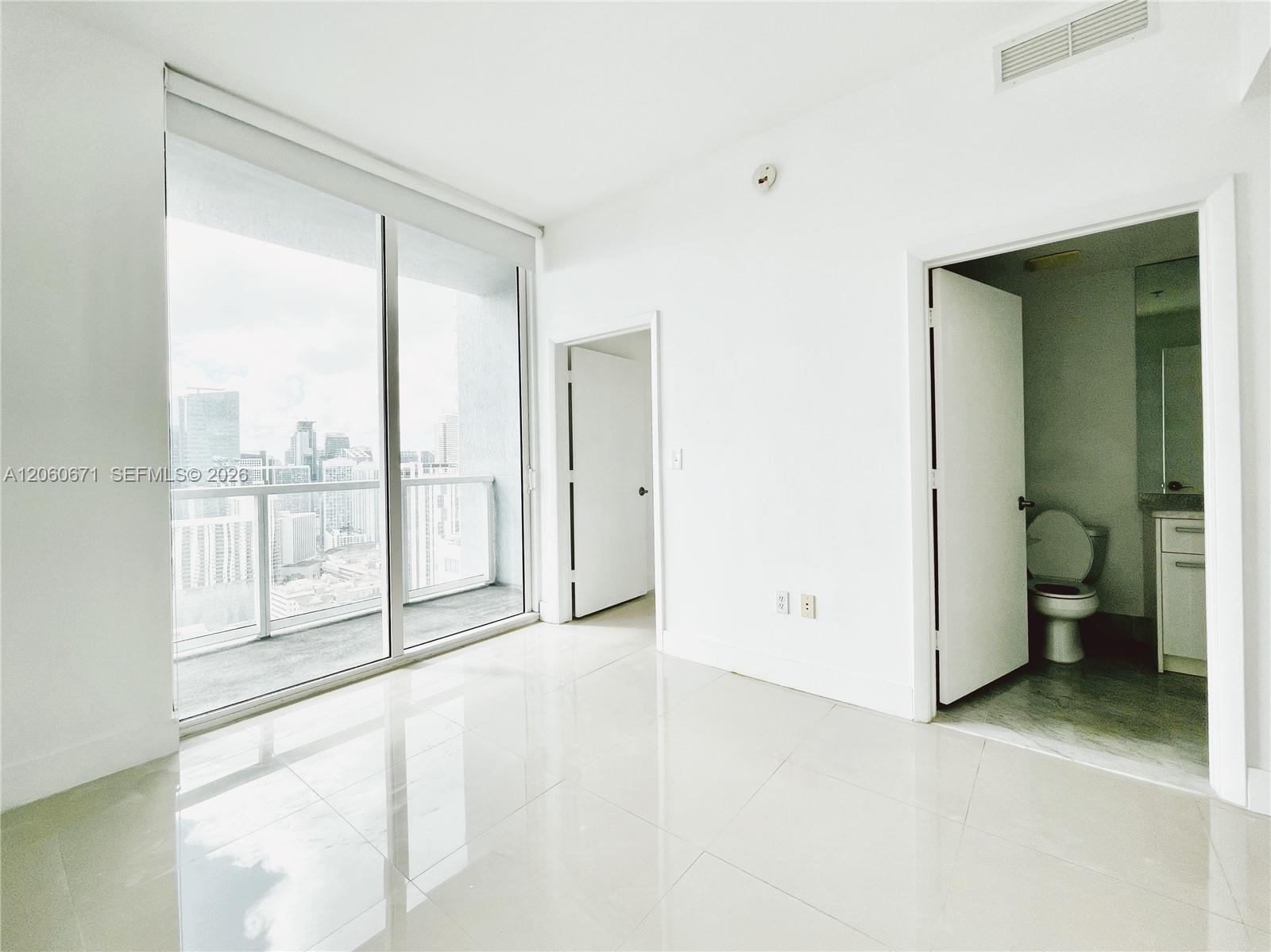 244 Biscayne Boulevard 4307 Property Photo 8