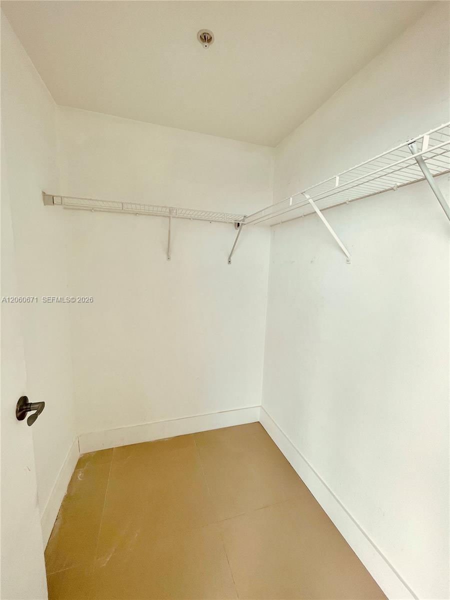 244 Biscayne Boulevard 4307 Property Photo 9