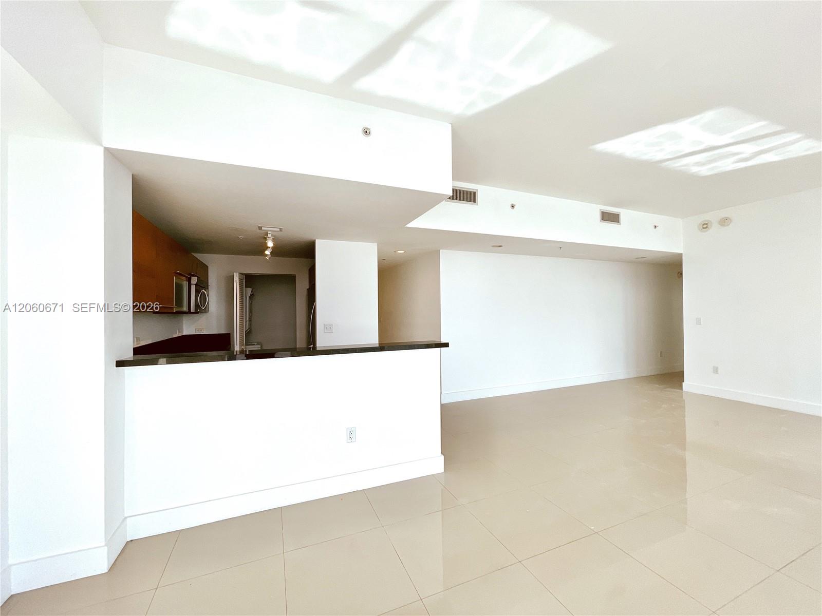 244 Biscayne Boulevard 4307 Property Photo 14