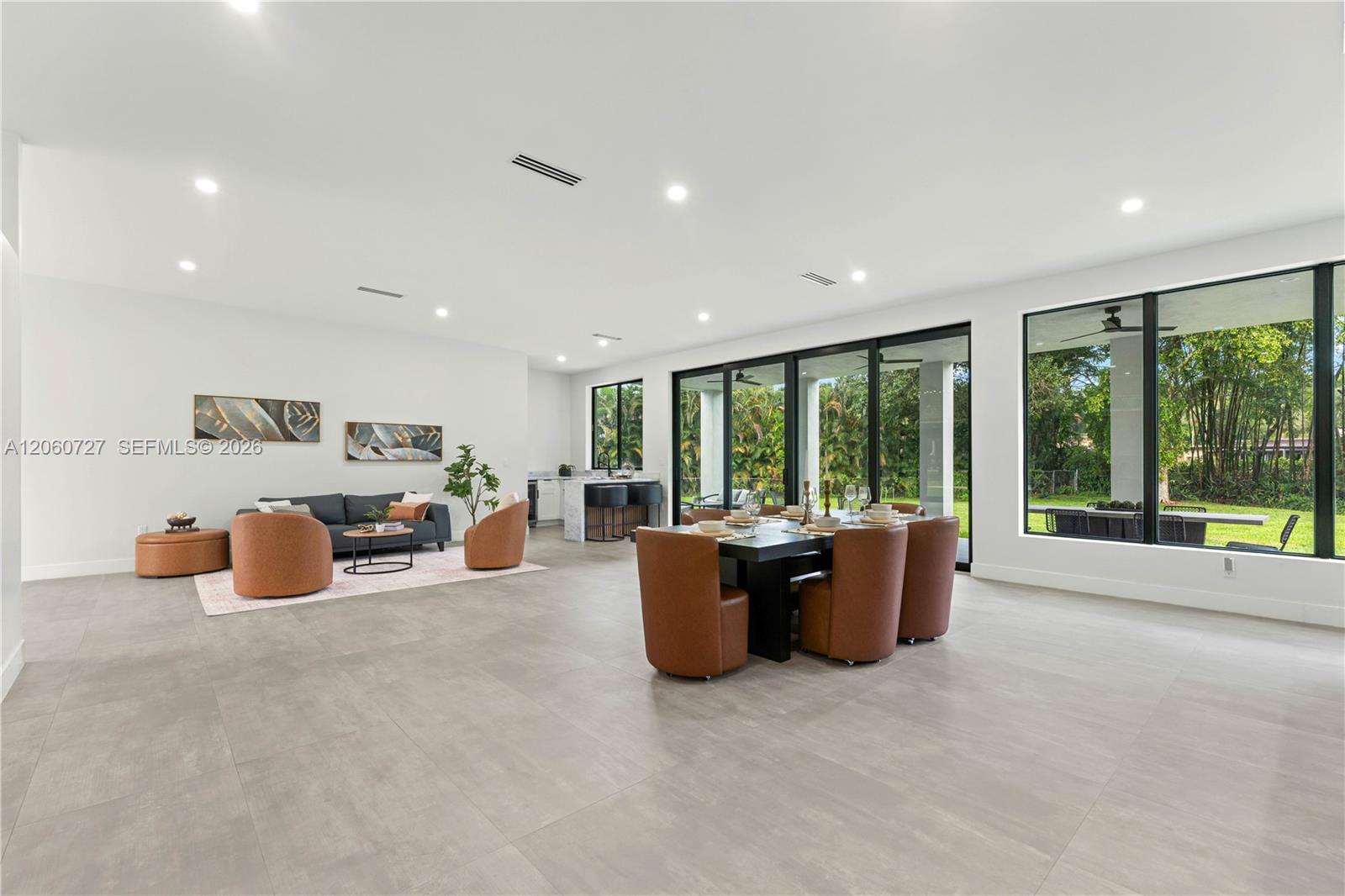 360 Holly Lane Property Photo 11