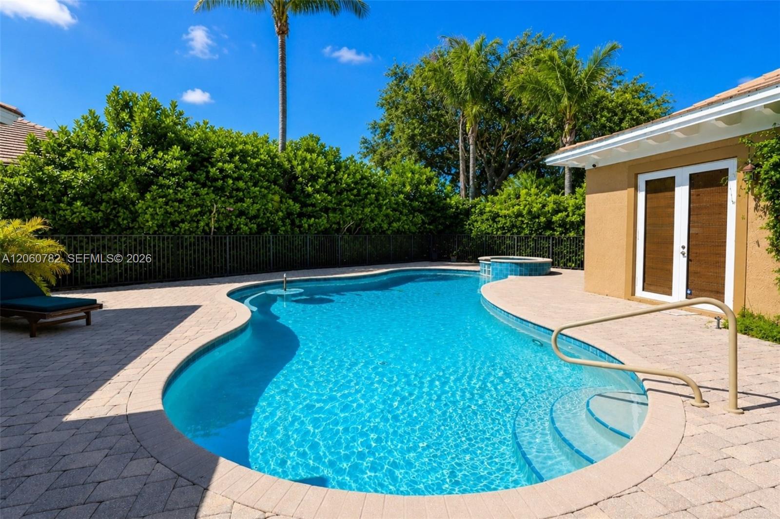 9030 Castle Harbour Circle Property Photo 7