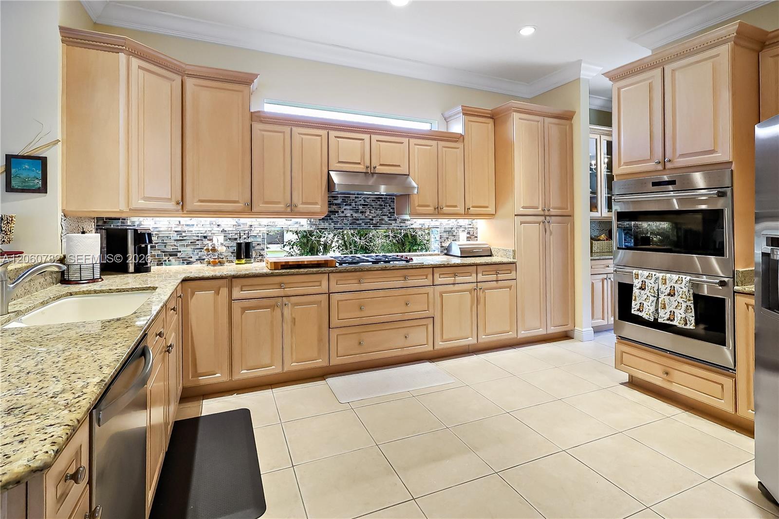 9030 Castle Harbour Circle Property Photo 21