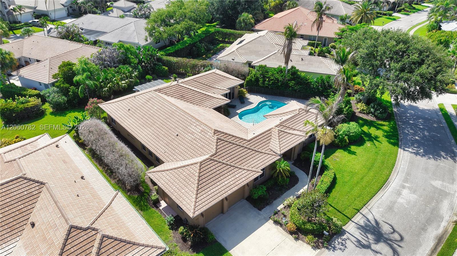 9030 Castle Harbour Circle Property Photo 45