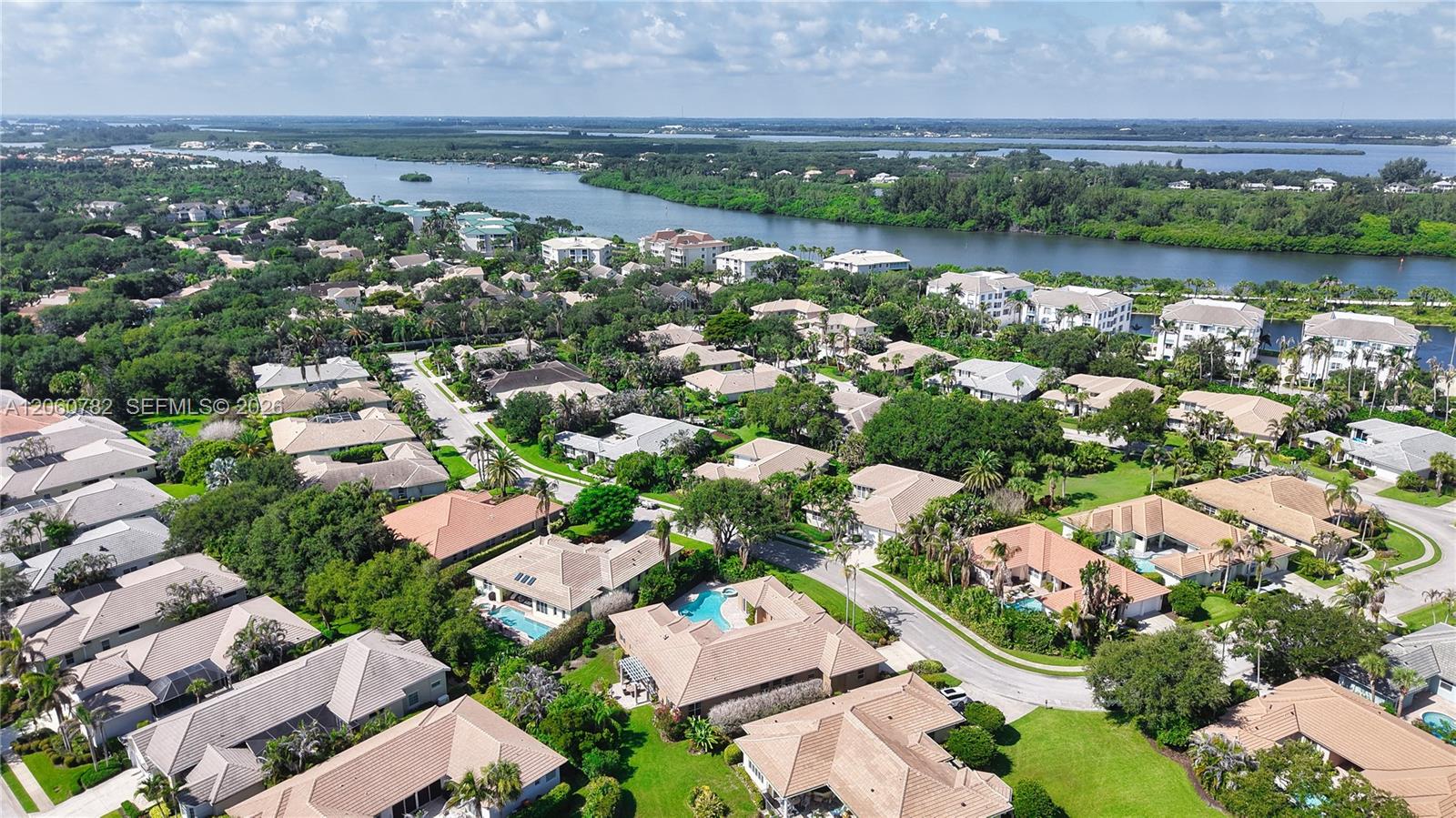 9030 Castle Harbour Circle Property Photo 47