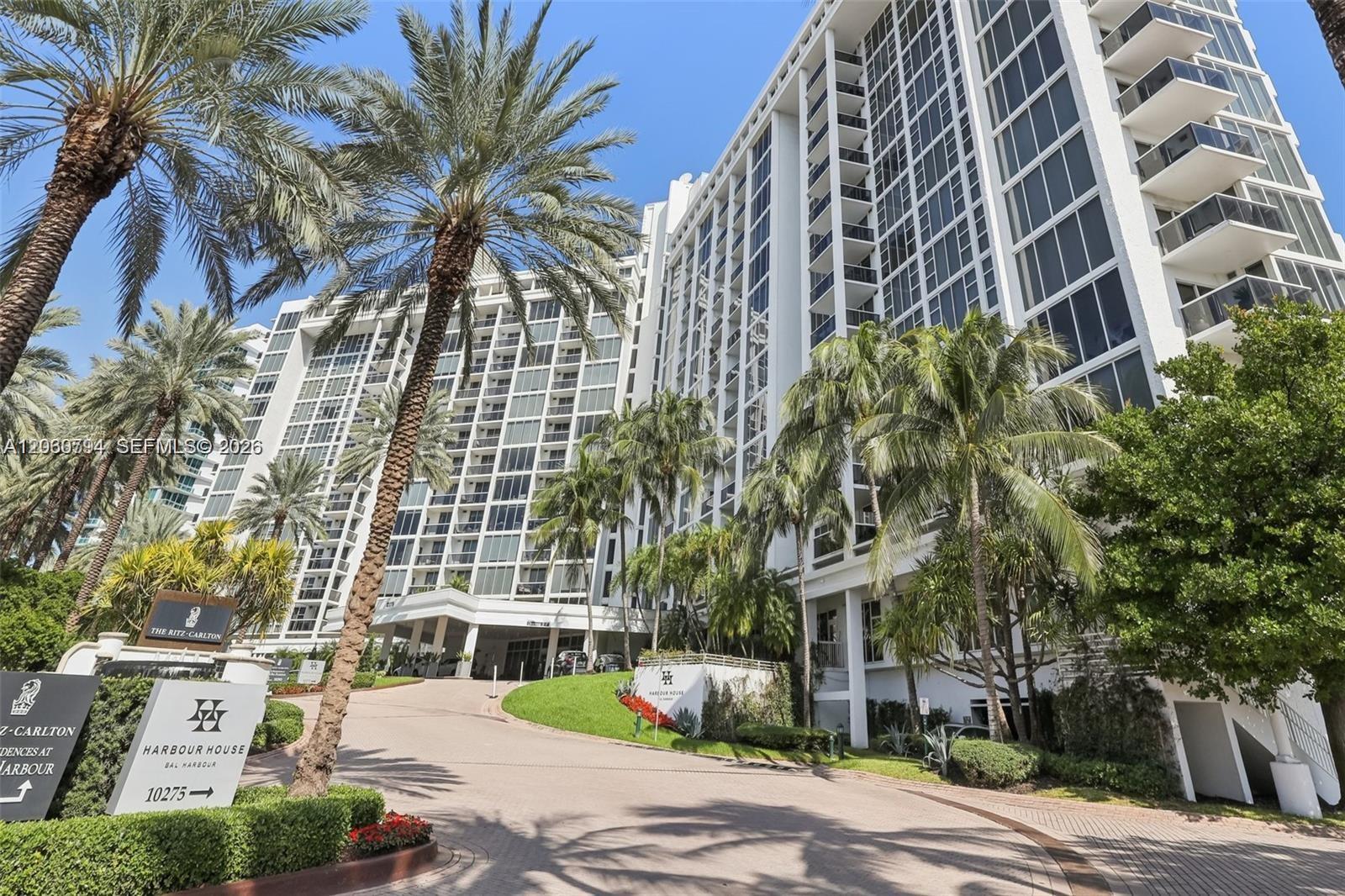10275 Collins Avenue 1106 Property Photo 1