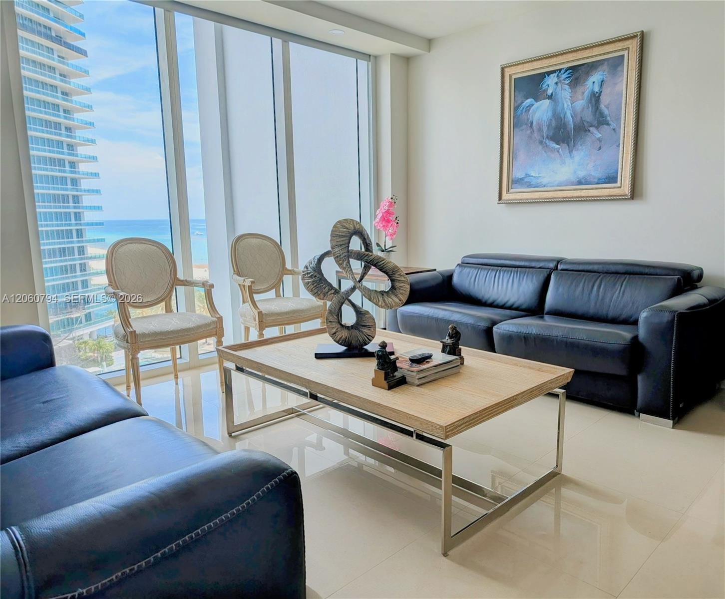 10275 Collins Avenue 1106 Property Photo 2