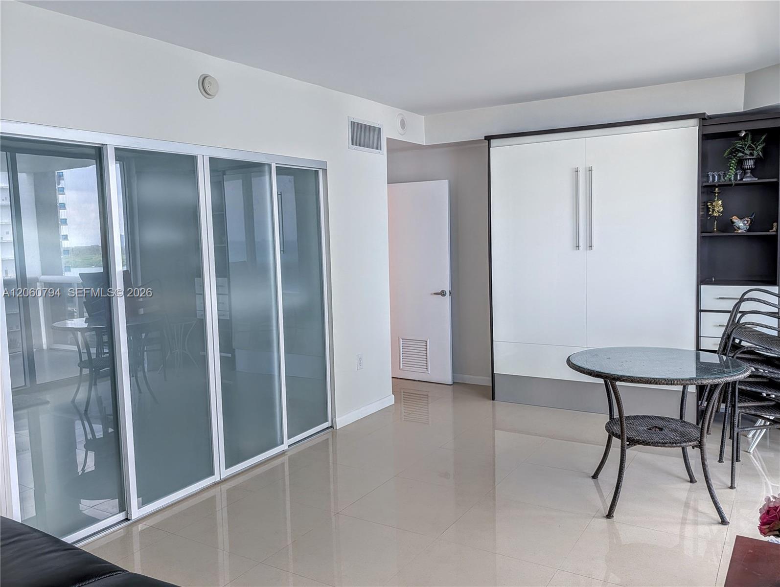 10275 Collins Avenue 1106 Property Photo 12
