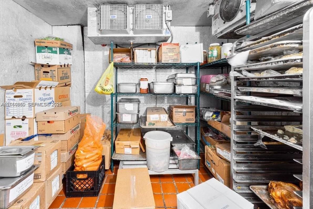 A12060850 Property Photo 16