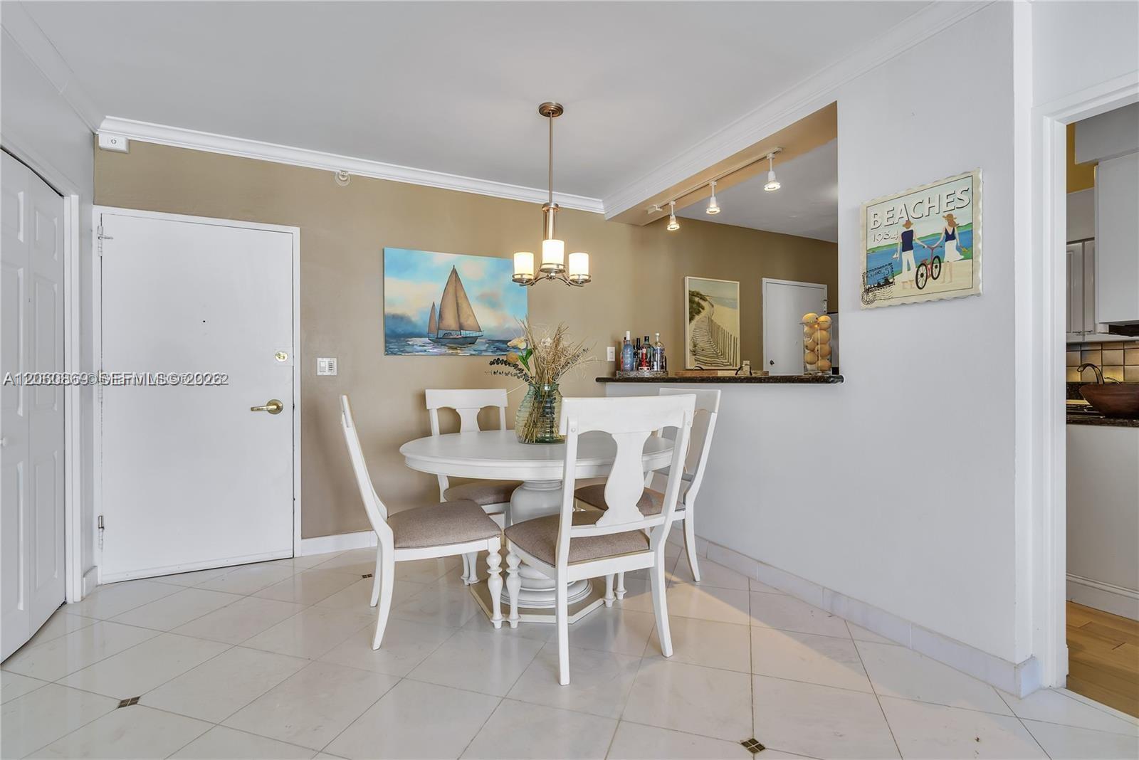 5700 Collins Avenue 15d Property Photo 6