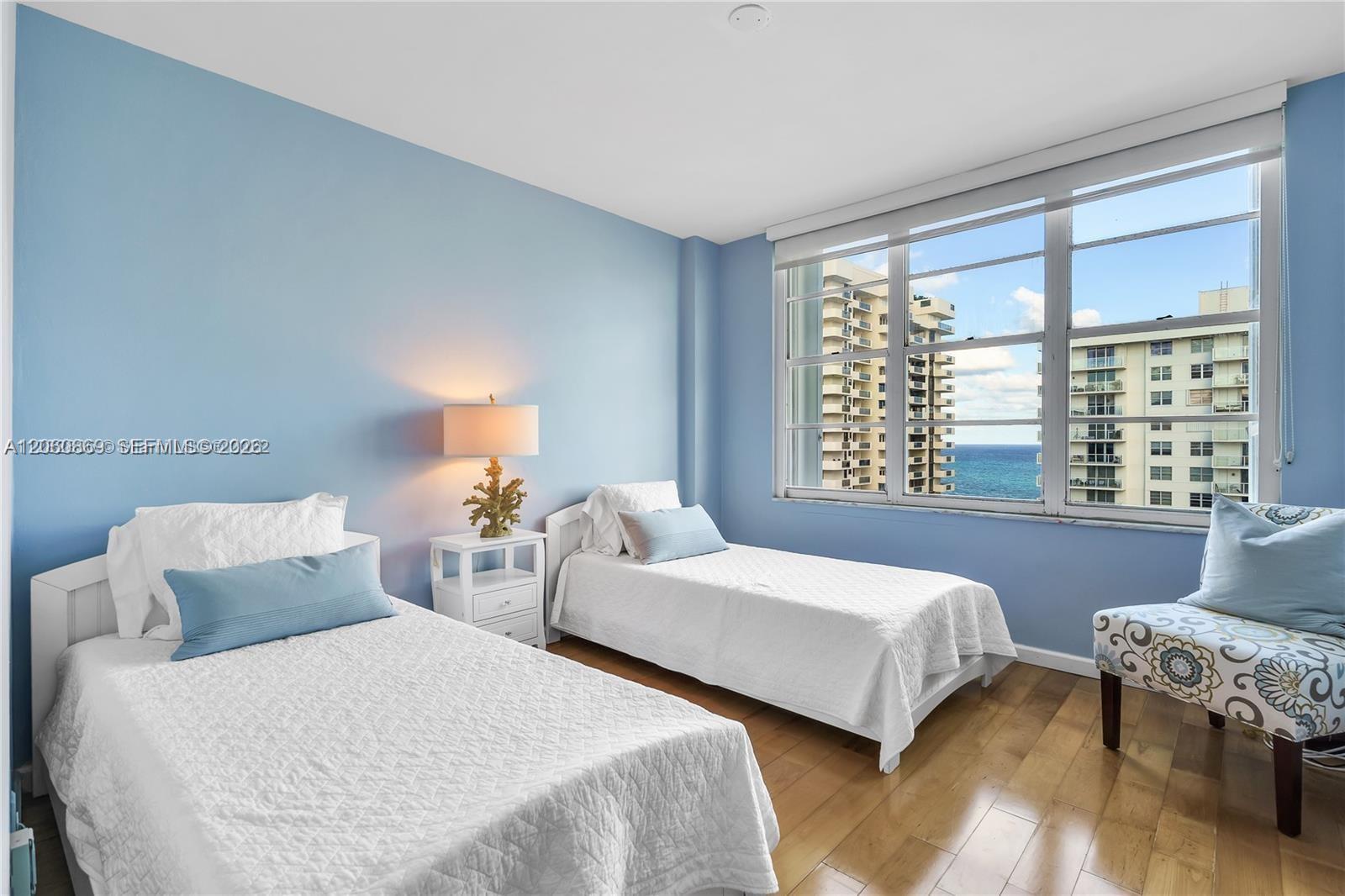 5700 Collins Avenue 15d Property Photo 15