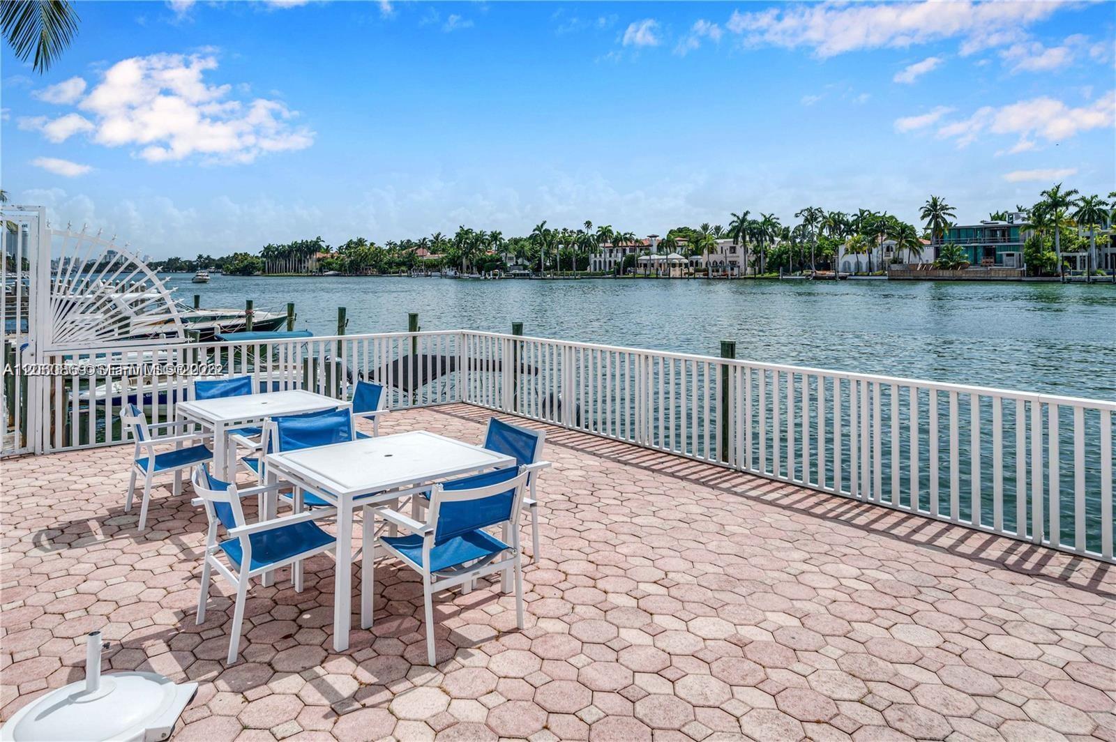 5700 Collins Avenue 15d Property Photo 39