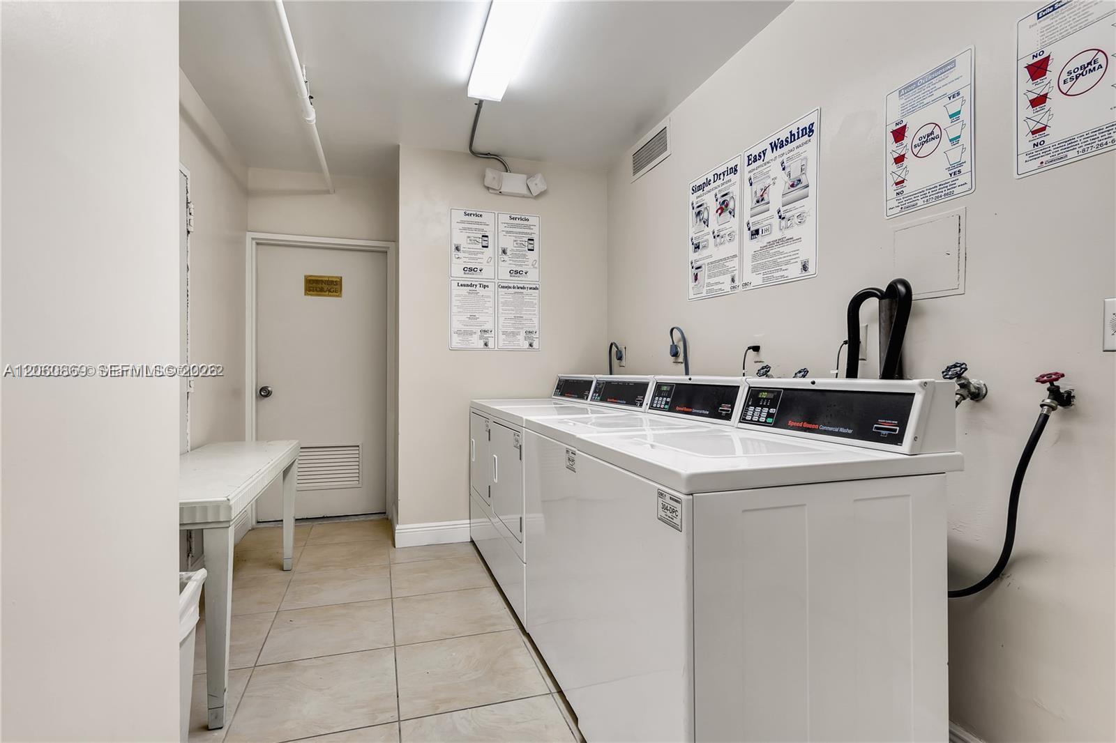 5700 Collins Avenue 15d Property Photo 45