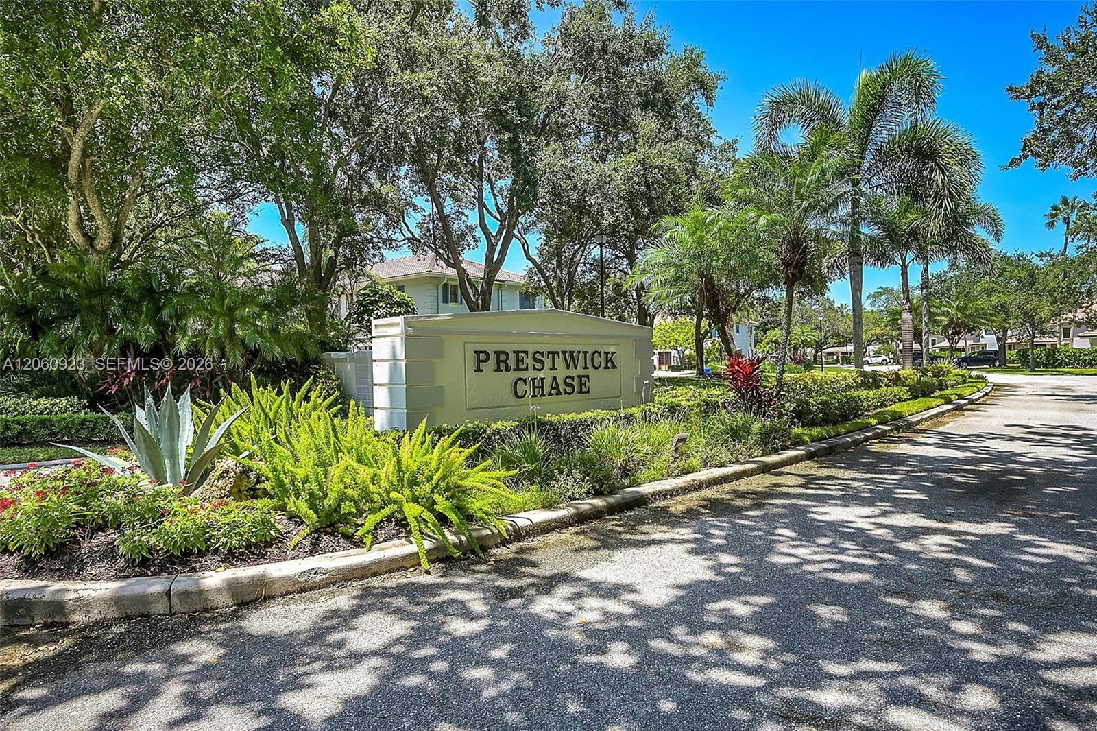 362 Prestwick Circle 3 Property Photo 2