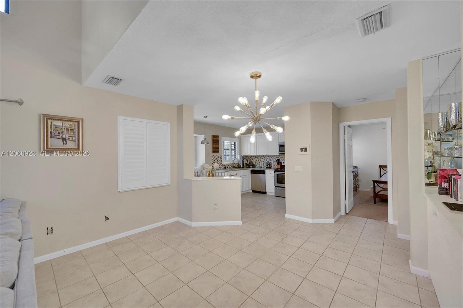 362 Prestwick Circle 3 Property Photo 12