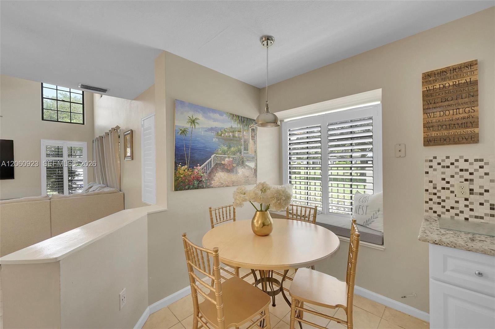 362 Prestwick Circle 3 Property Photo 18
