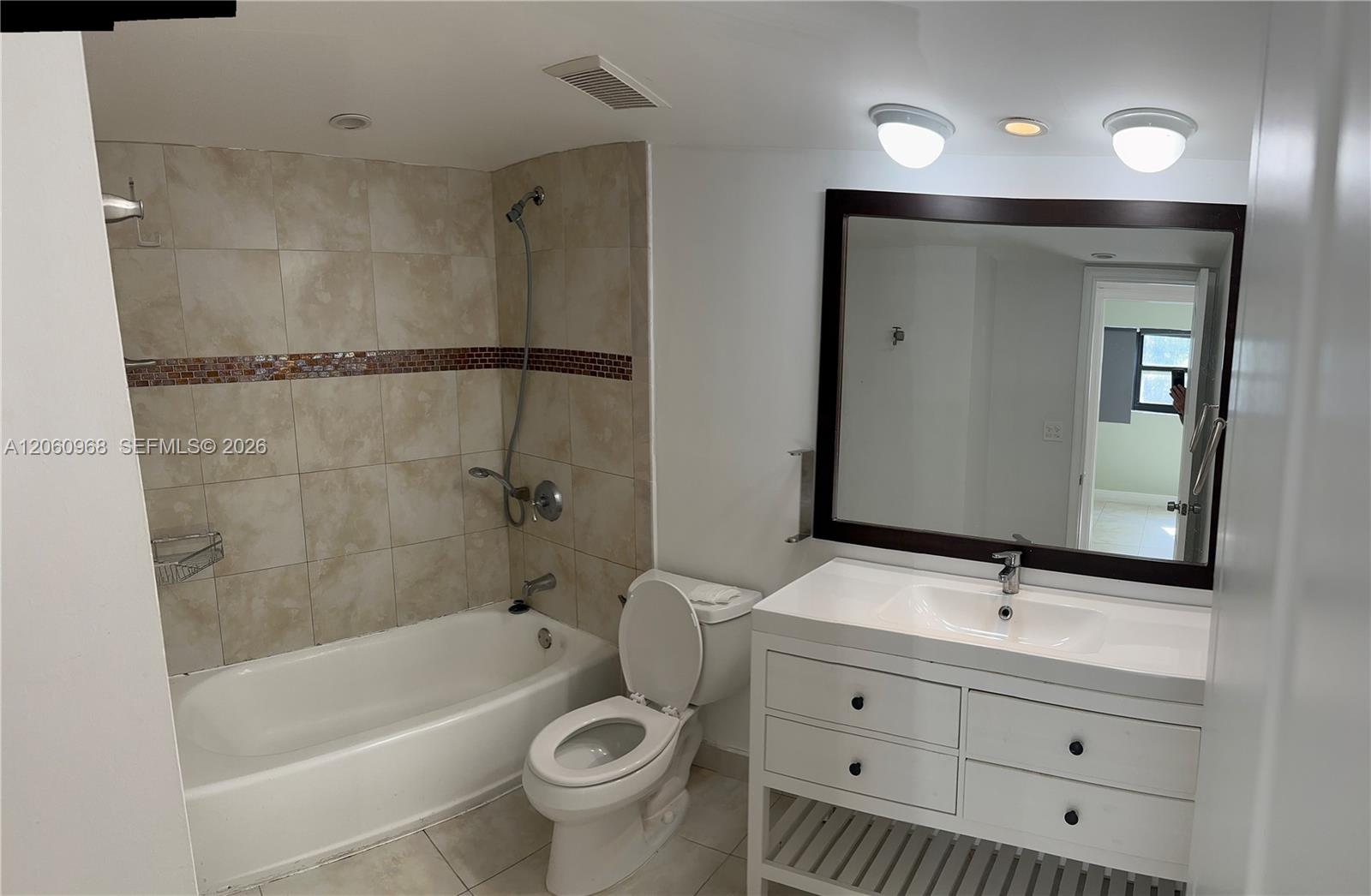 2201 Brickell Avenue 46 Property Photo 7