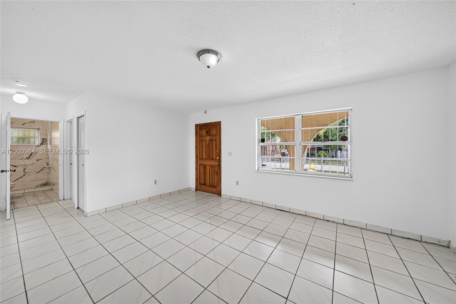 430 Se 7th Avenue Property Photo 10