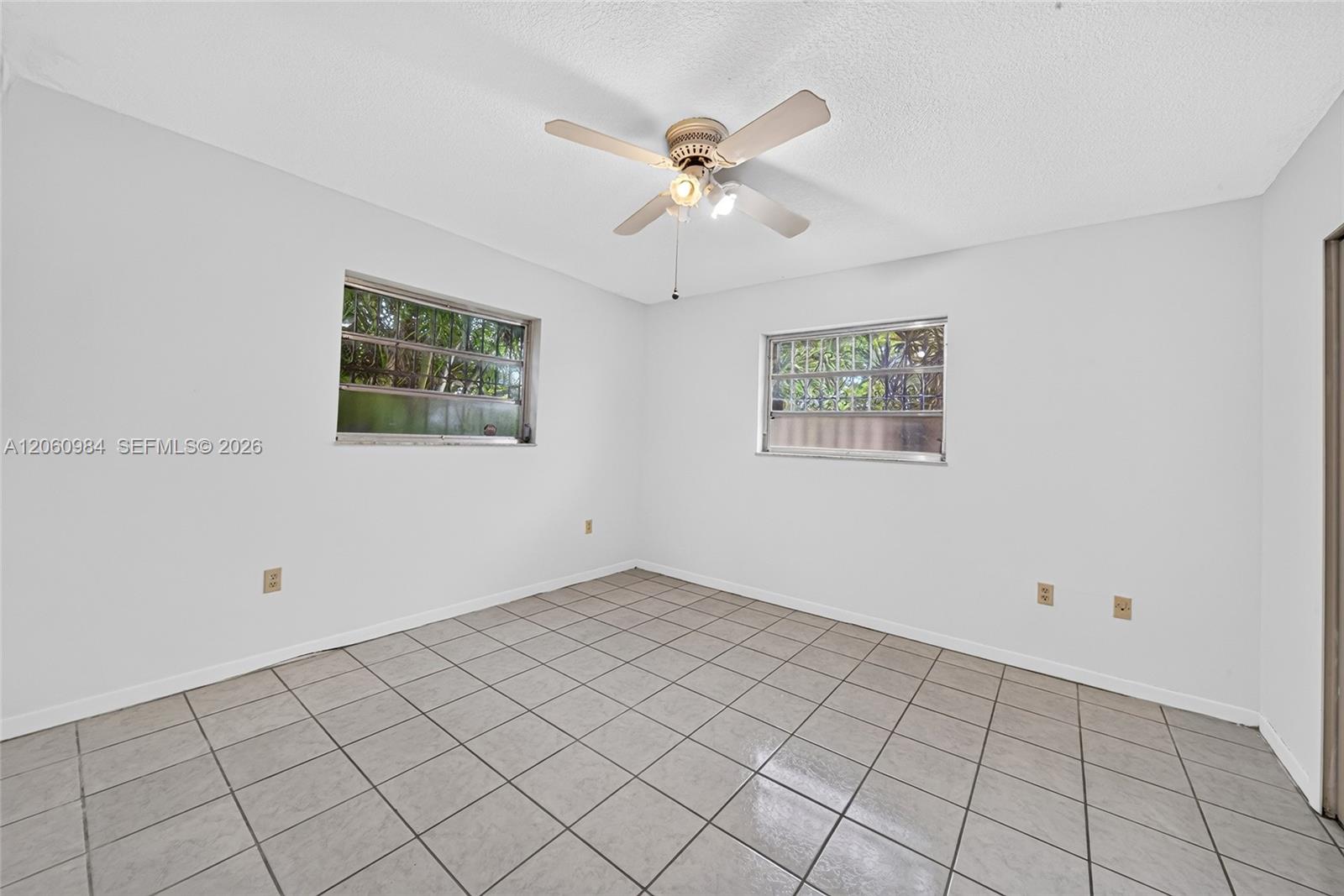 430 Se 7th Avenue Property Photo 12