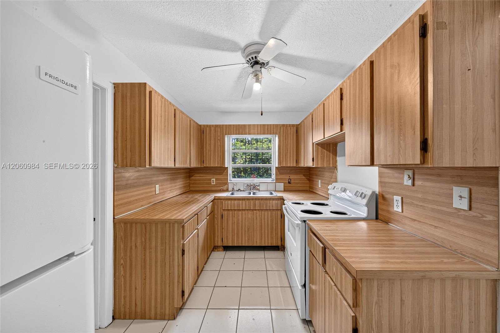 430 Se 7th Avenue Property Photo 15