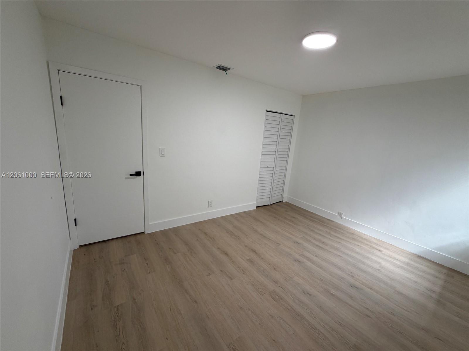 1621 Sw 11th Court Property Photo 13