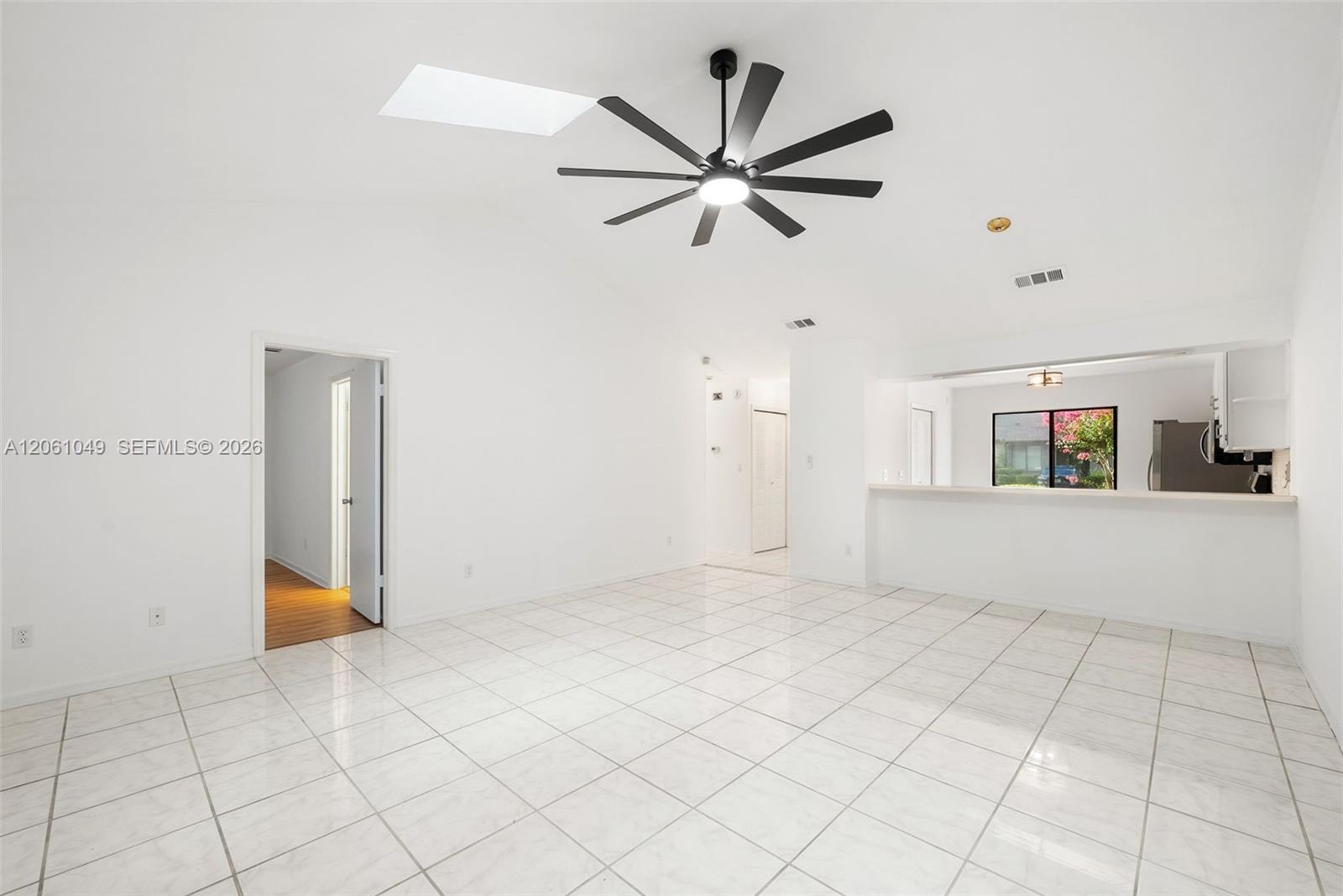 3723 Nw 55th Place Property Photo 10