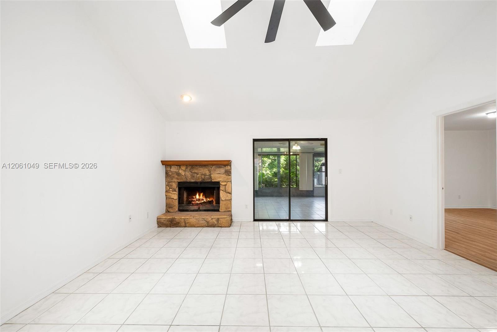 3723 Nw 55th Place Property Photo 11