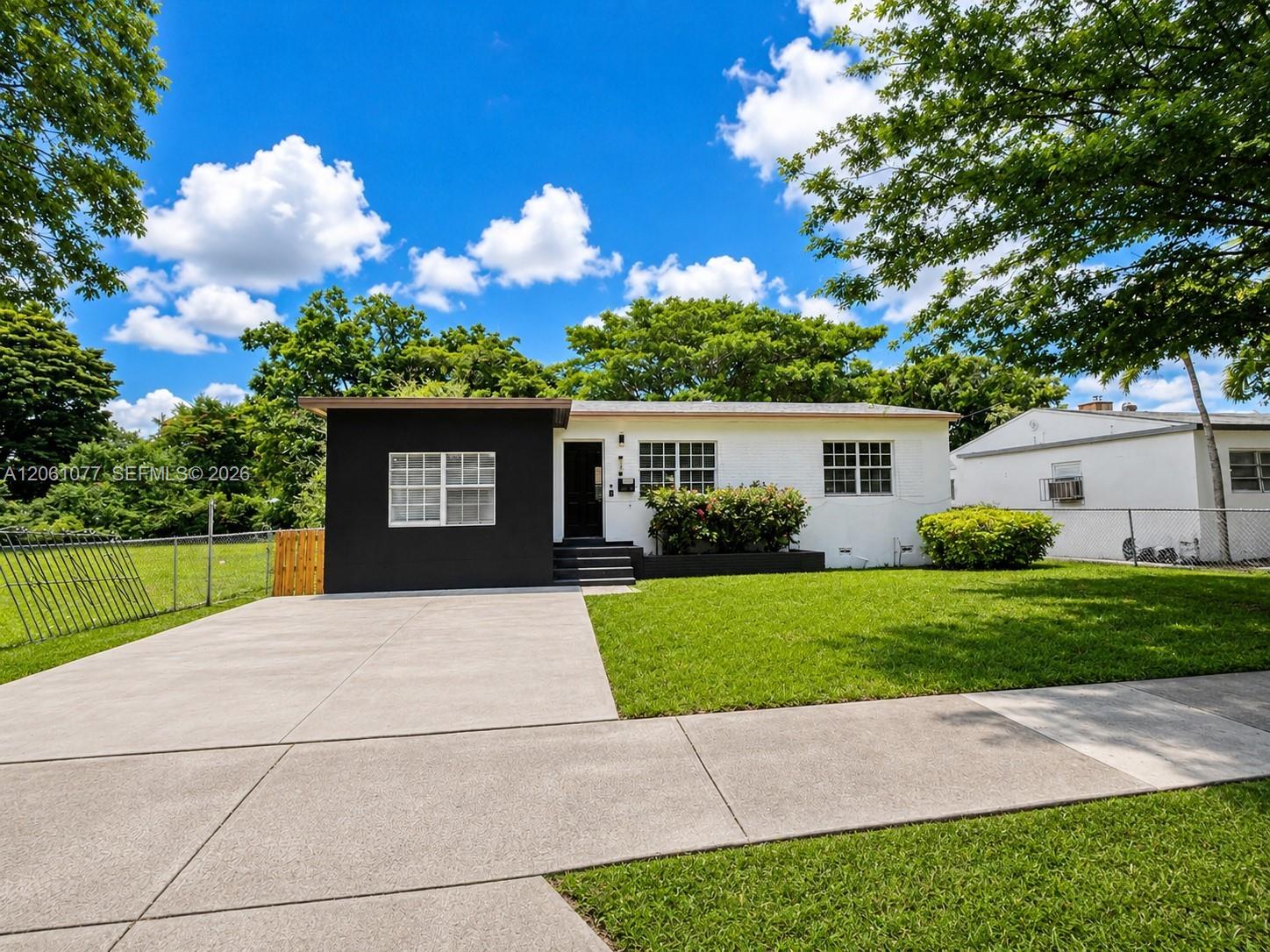 1035 Nw 50th Street Property Photo 2