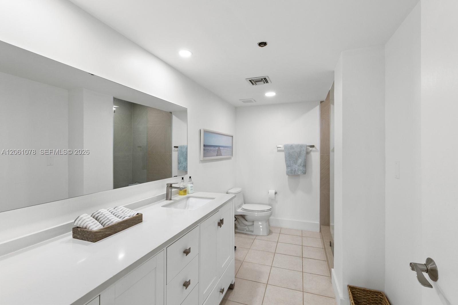 151 Crandon Boulevard 127 Property Photo 5